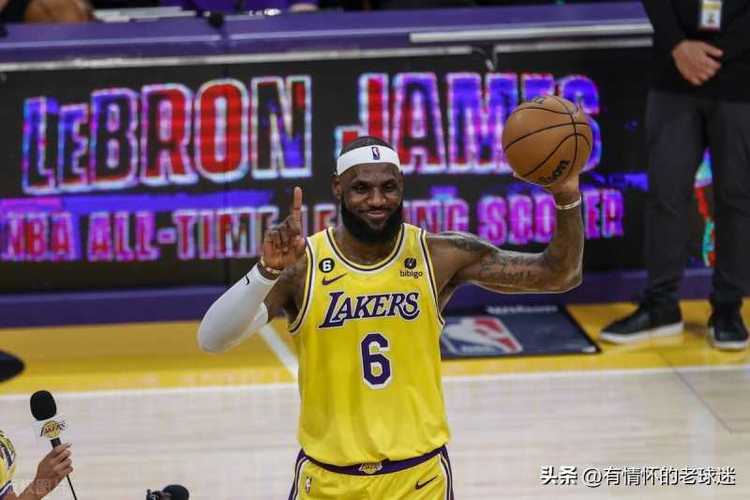 詹姆斯曝NBA停擺內(nèi)幕：曾考慮成為當(dāng)時(shí)的頭條人物