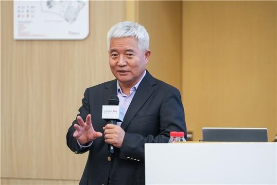 張維迎：發(fā)揮企業(yè)家作用，推動經(jīng)濟(jì)發(fā)展新動能